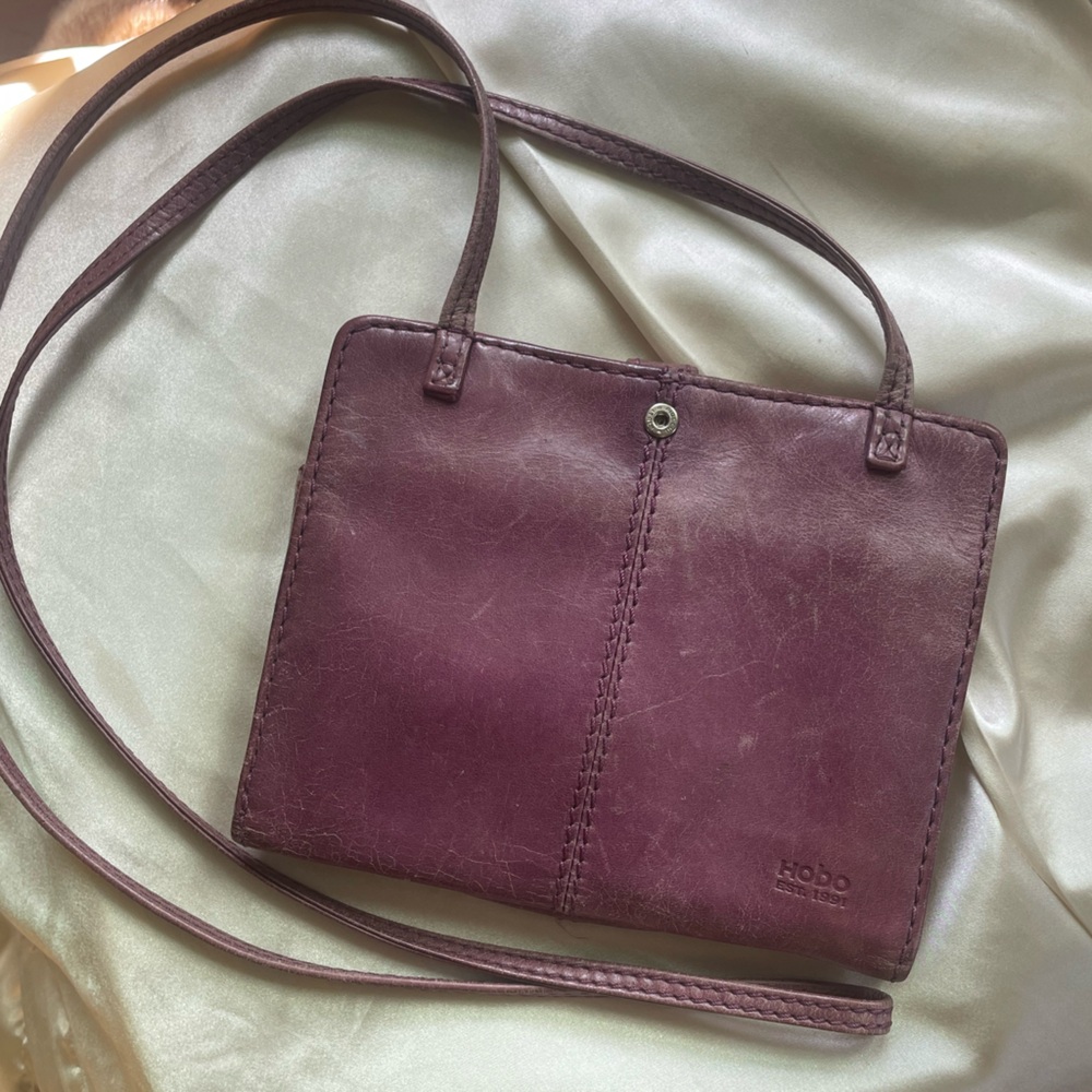 Hobo International Distressed Purple Crossbody Wallet - Picture 4 of 8
